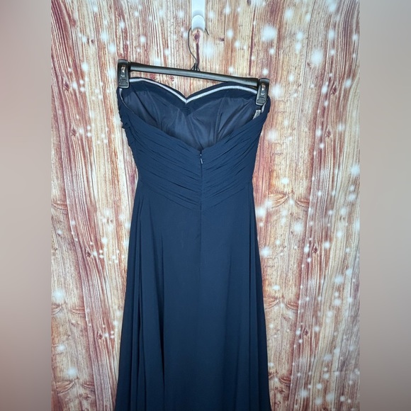 Bill Levkoff Size 6 Strapless Navy Gown or Formal with Boning and Rubber Support - Picture 3 of 7